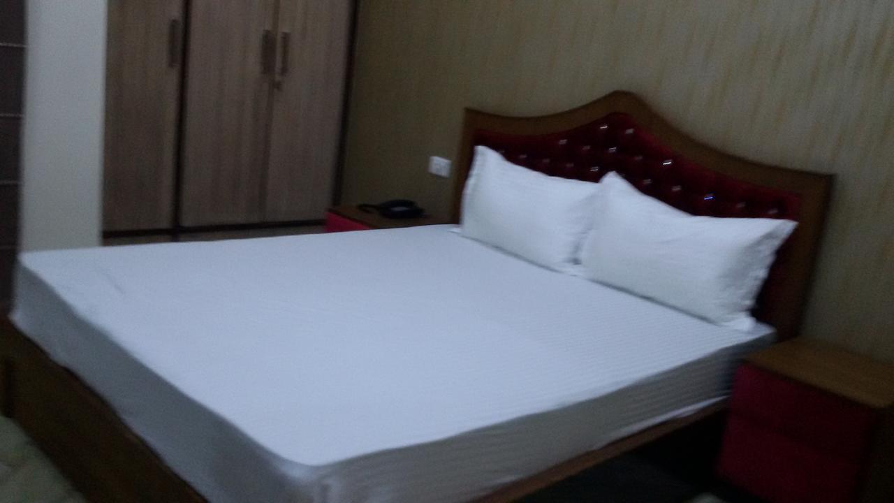 Hotel Royal International New Delhi Ngoại thất bức ảnh