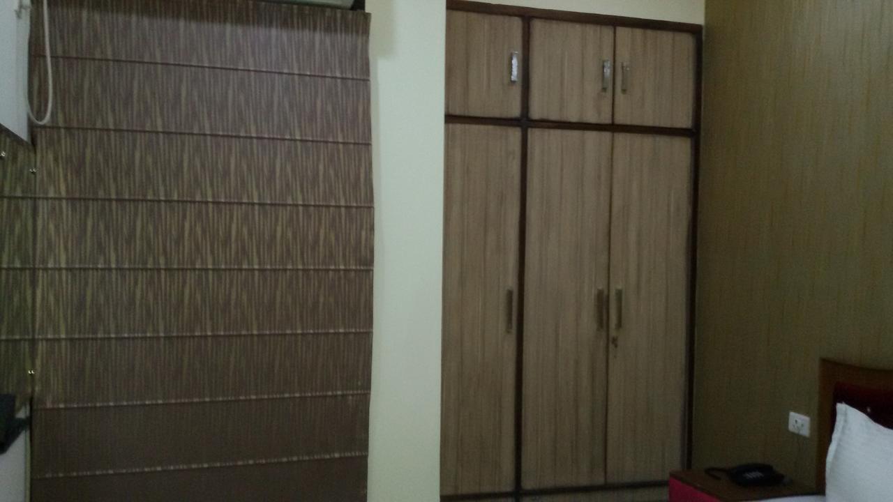 Hotel Royal International New Delhi Ngoại thất bức ảnh