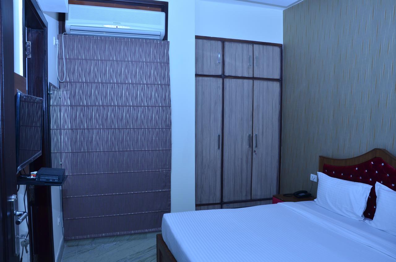 Hotel Royal International New Delhi Ngoại thất bức ảnh