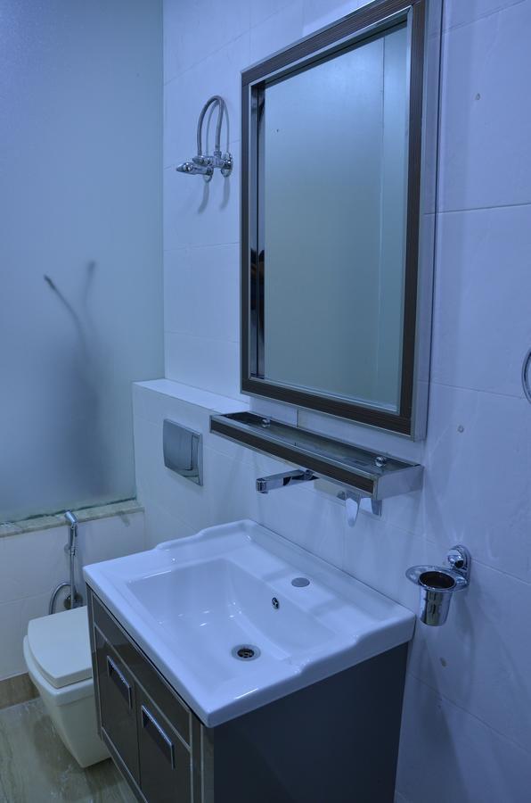 Hotel Royal International New Delhi Ngoại thất bức ảnh